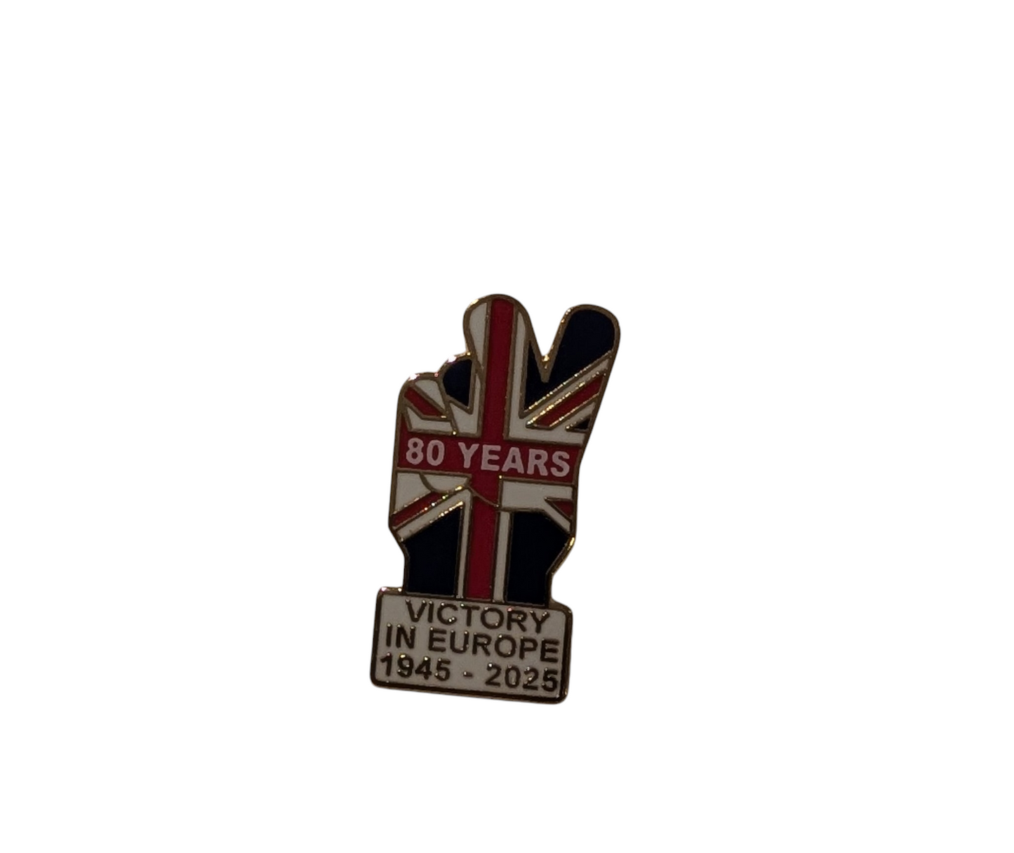 VE DAY ENAMEL BADGE