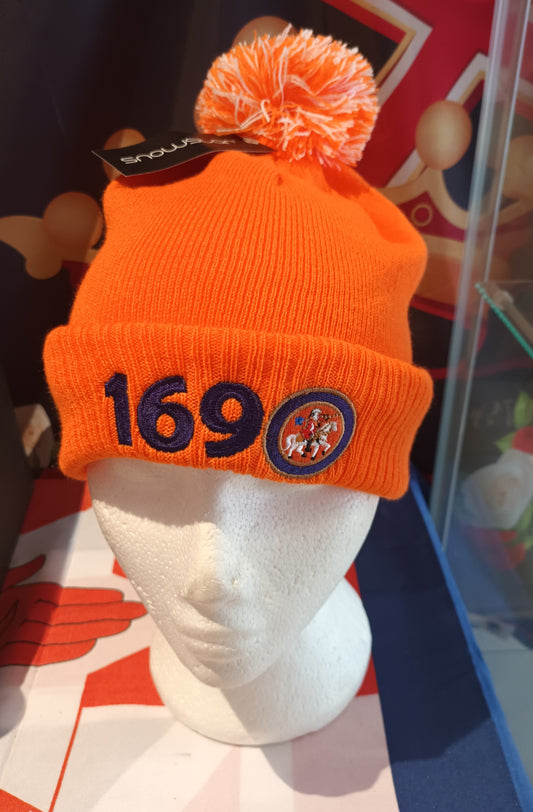 1690 Orange bobble hat