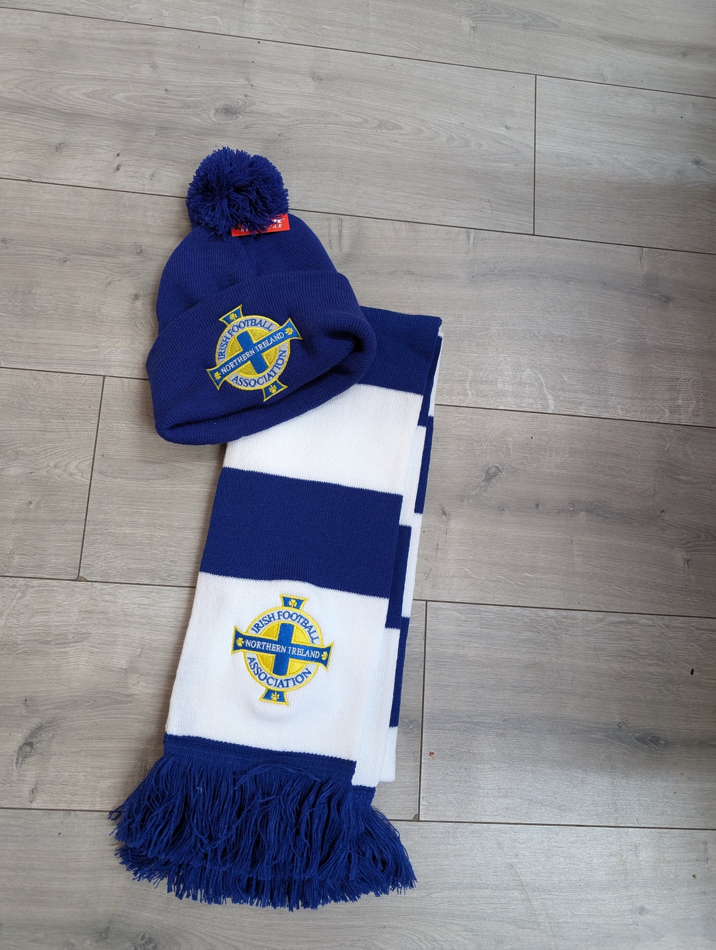 NI hat & scarf combo