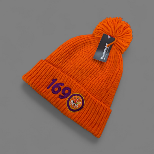 1690 Orange bobble hat