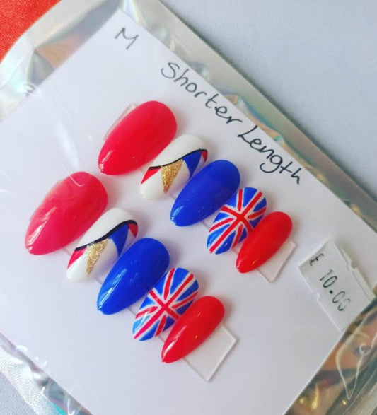 Bunting Nails