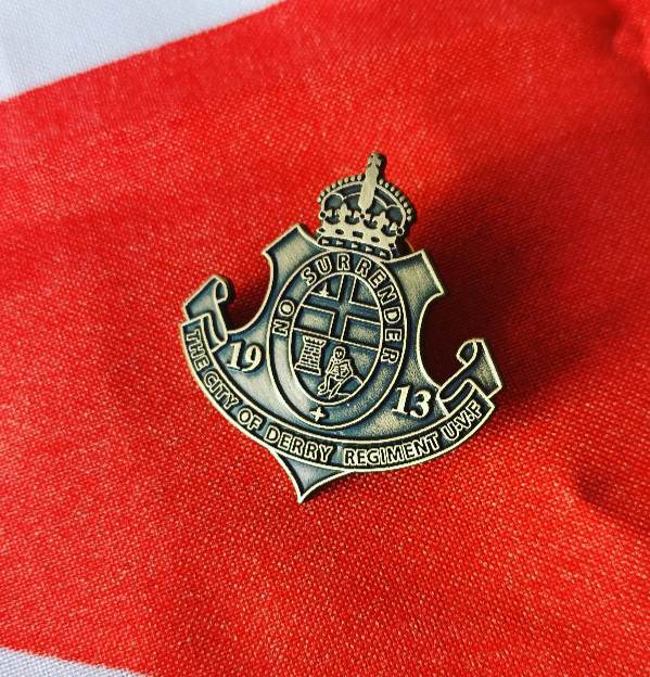 City of Londonderry pin badge